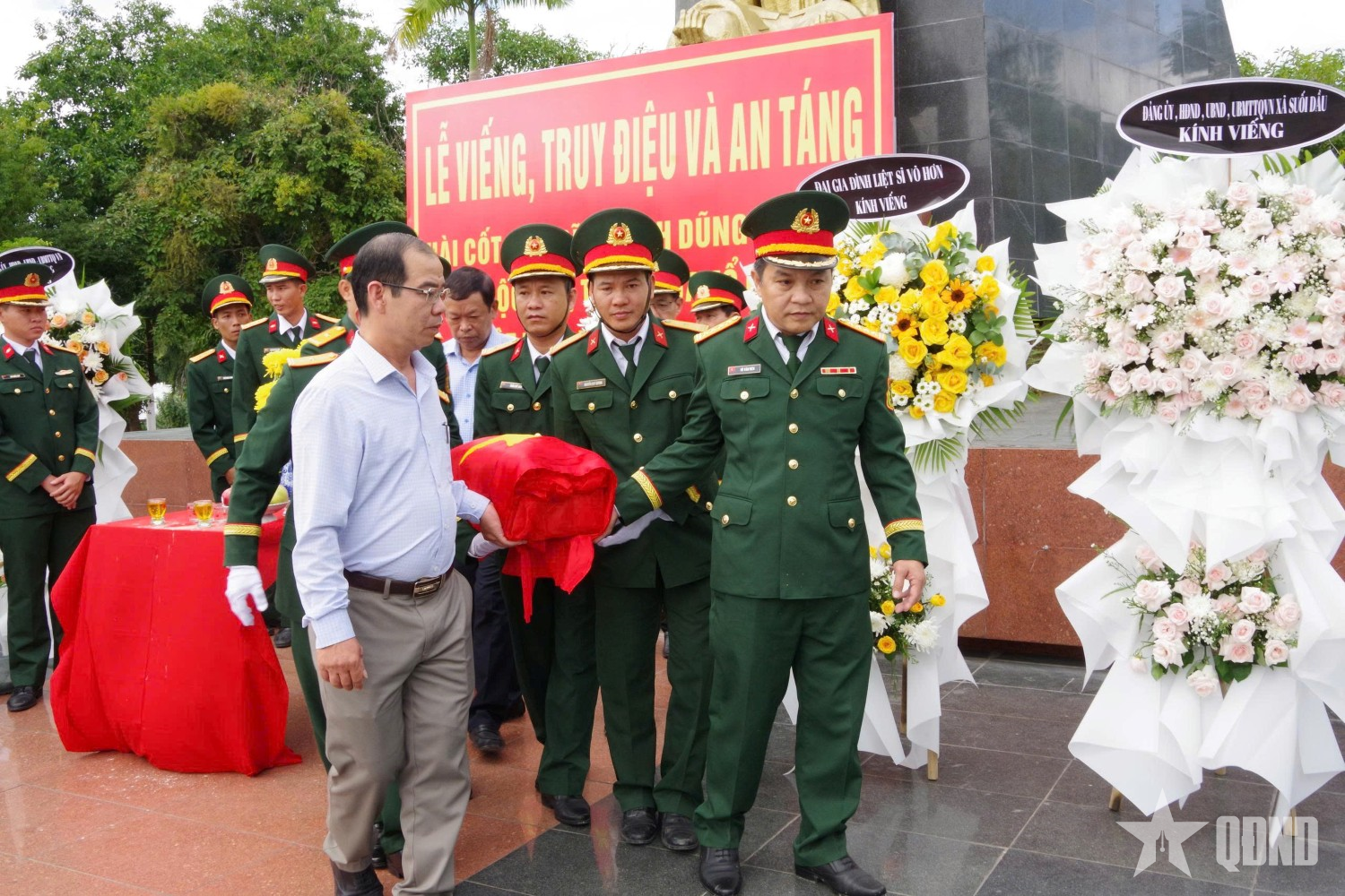 Khánh Hòa: Cất bốc, quy tập hài cốt liệt sĩ